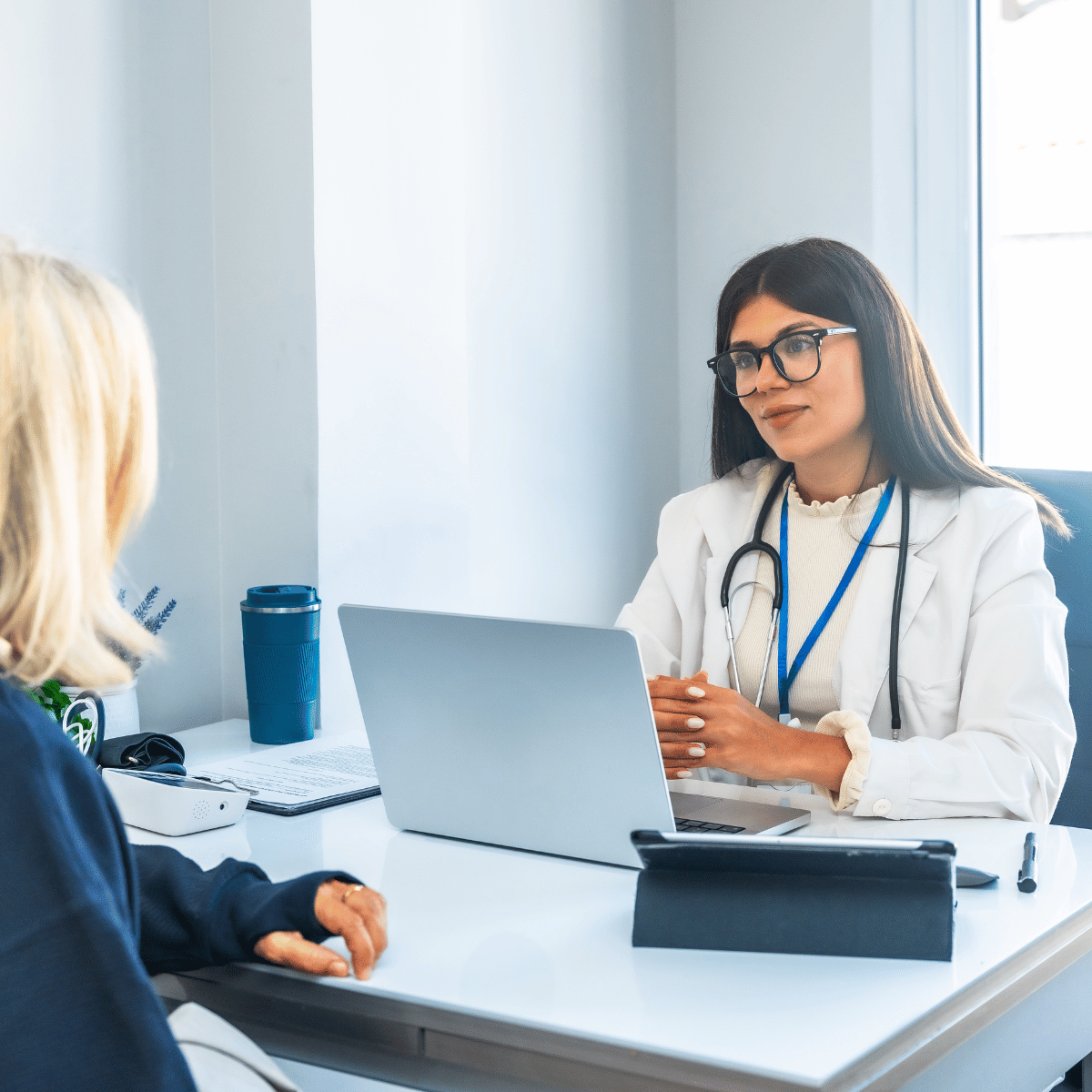 Pour les délégués médicaux et hospitaliers : renforcer la posture relationnelle sans franchir la ligne